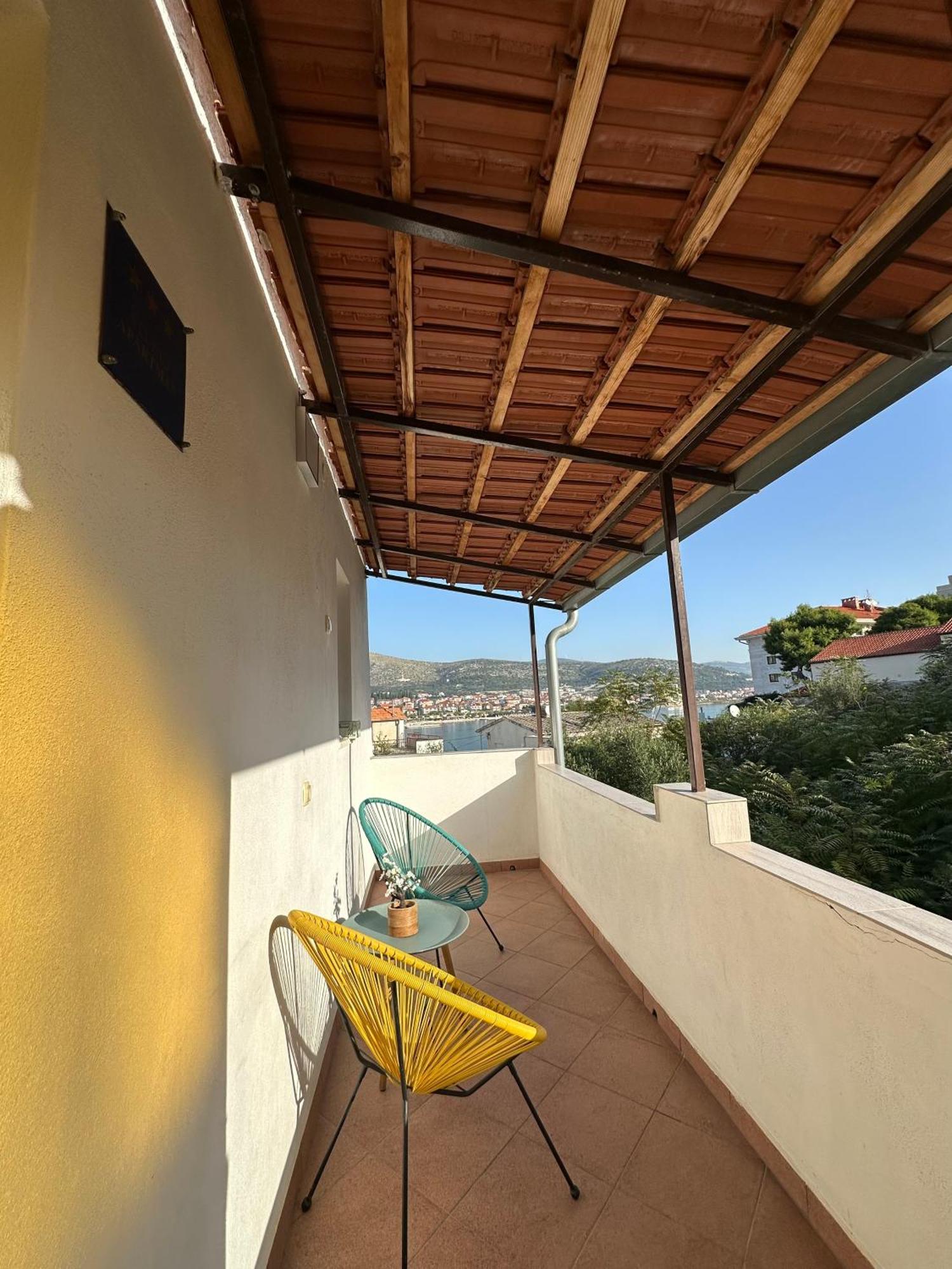 Studio Apartment Coce Трогір Екстер'єр фото